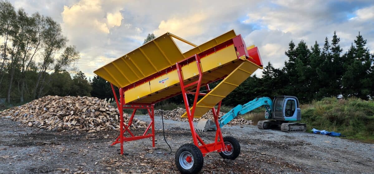 Rabaud 4m3 Hydraulic Wood Cleaner/Screener